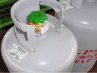 http://iishuusyoku.com/image/見たことありませんか？プロパンガスの容器。これに、ガスを充填する設備やシステムを開発しているメーカーです。