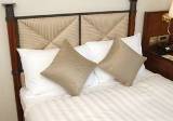 http://iishuusyoku.com/image/枕、布団、ベッド、毛布など、あらゆる寝具を高級ホテルに提供しています。