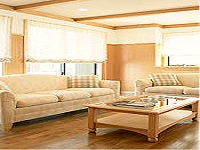 http://iishuusyoku.com/image/クロス（壁紙）、カーペット、床材、カーテン・・・。お部屋を明るく彩る、様々な内装資材を取り扱っています！