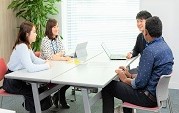 「人の役に立ち、人と喜びを分かちあう」という理念のもと活動する、温かくアットホームなIT企業です!