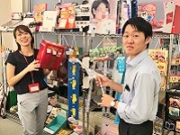 スーパー、コンビニ、ドラッグストアで見かける、食品や化粧品パッケージ・SPツールを手掛ける企業の営業サポート職募集です!