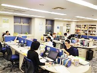http://iishuusyoku.com/image/オフィスは、都営新宿線「馬喰横山」駅からすぐ！広々として落ち着いて働ける社内です！