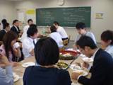 http://iishuusyoku.com/image/社員同士でBBQ大会・スポーツ大会・若手で昼に集まって食事会などを実施。NO.1のチームワーク作りを目指すK社では社員同士のコミュニケーションを欠かさない。