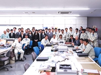 若手は特に現場にいる事が多いですが、社内の人間とも仲が良くアットホームな社風です。分からない事があれば気軽に先輩に聞ける環境です!