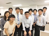 いい就職プラザを通じて入社した先輩が多数活躍中!(この写真のほとんどの社員が、いい就職プラザを通じて入社した先輩たちです)
