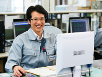 アイデア、要望をいかに「具現化」させるか。この仕事のやりがいでもあり、難しい所です。塗装、成形、組付けといったさまざまな業務が出来るのも、エンジニア冥利に尽きます。