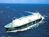 大型LNG船（スチームタービン船）用の製品を取り扱うメーカーは数少なく、海運業界に欠かせない存在として海上輸送を支えています。