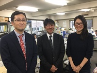 営業部の先輩社員です。「困った事があればいつでもサポートします。たとえ未経験でも、出来ることからコツコツとはじめて下さいね。」